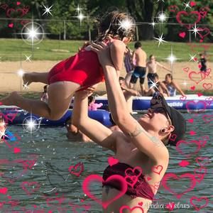 Meet your Posher, Elly